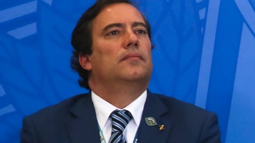 A gestão de Pedro Duarte Guimarães impulsionou a transformação digital da Caixa, ampliando a inclusão financeira.